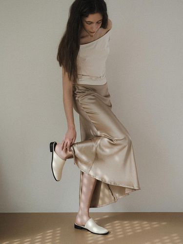 SATIN MAXI SKIRT_BROWN - ovbeige - Modalova