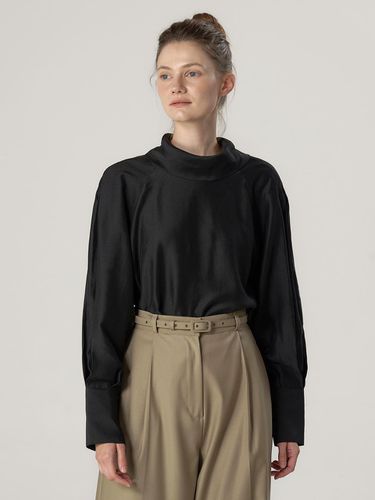 High-Neck Volume Blouse Black - MOMET - Modalova