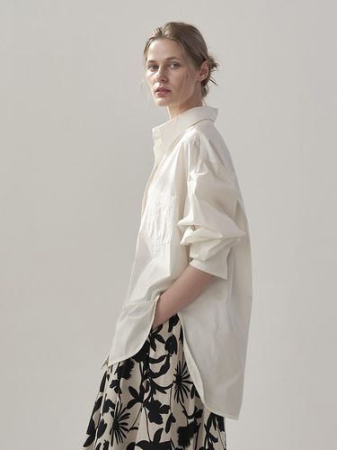 Loose Fit Shirt With Side Slits _Light Beige - MOMET - Modalova