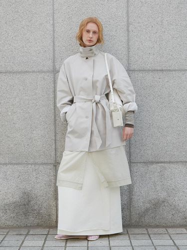 LAYERED TRENCH COAT [BEIGE] - LOW TIDE - Modalova