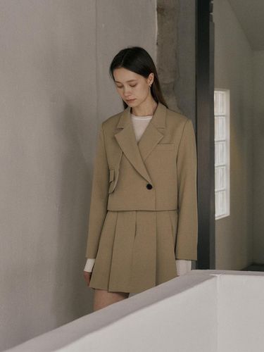 Cropped layered jacket _ BEIGE - Fine O’ Kind - Modalova