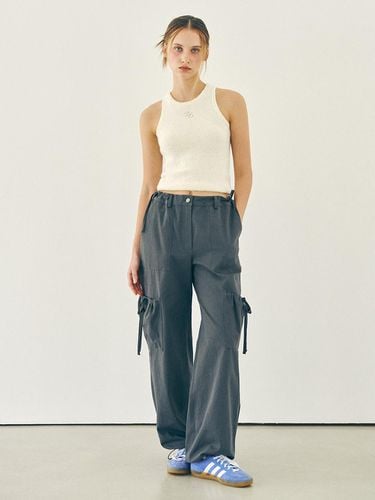 KENDALL Ribbon Pocket Cargo Pants_02 - Lang&Lu - Modalova