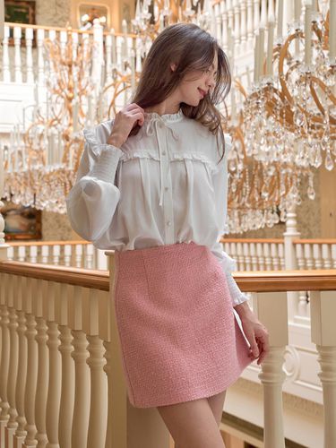 LUNE Frill Blouse_White - Lang&Lu - Modalova