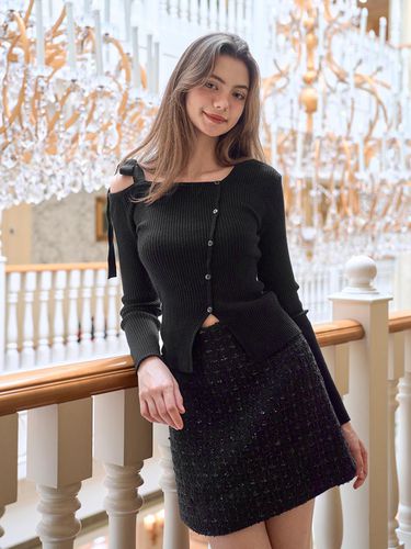 MARY Cutout Knit Top_BLACK - Lang&Lu - Modalova