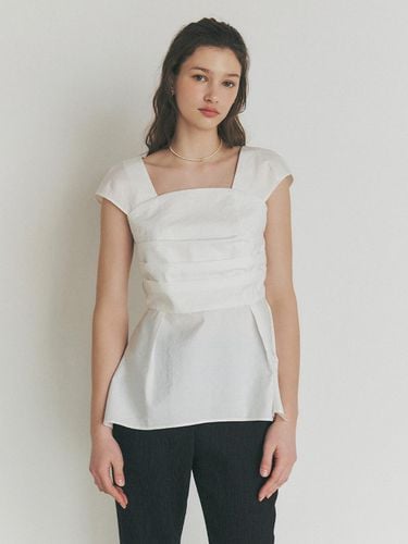 MARIE square neck pleats detail Peplum blouse_Wh - MANNON - Modalova