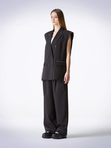 KAZENO VEST BLACK - HAUS 072C - Modalova