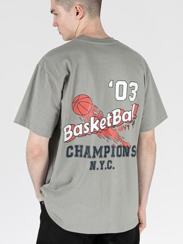 BASKETBALL CHAMPIONS NYC SHORT SLEEVE T-SHIRT - NAVY TEAM - Modalova