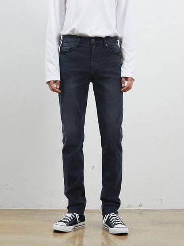 DENIM RELAXED SLIM TAPER PANTS - RYUL + WAI: - Modalova