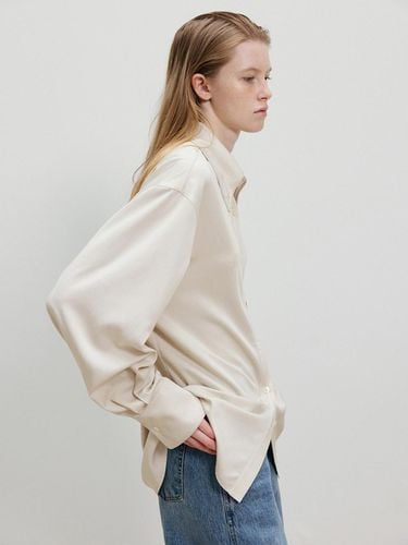 Zigzag Stitch Shirt_Light Beige - RRACE - Modalova