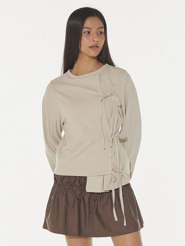 VIOLA RIBBON WRAP T-SHIRT - BEIGE - DEARSTALKER - Modalova