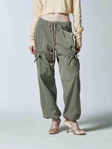 PLUMPY POCKET WIDE PANTS - KHAKI - DEARSTALKER - Modalova