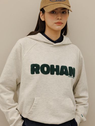 Buckle lettering hoodie_Light Beige - Charles de Rohan - Modalova