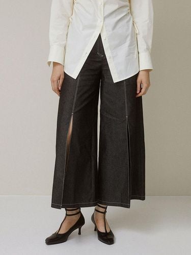 SLIT WIDE DENIM PANTS Black - tibaeg - Modalova