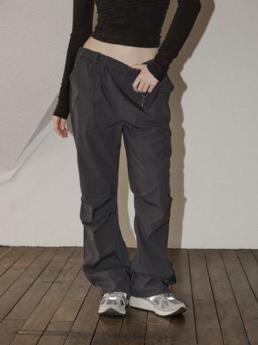 B. NYLON FLEECE WARM PANTS - DEARSTALKER - Modalova