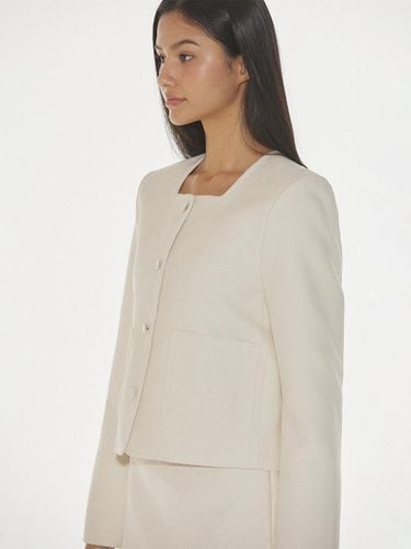 CLASSY BOUCLE TWEED JACKET - CREAM - DEARSTALKER - Modalova