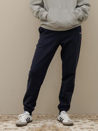 Banding logo sweat jogger pants_Navy - Charles de Rohan - Modalova