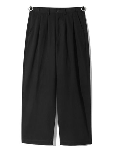 Berlin two-tuck wide chino pants - BASEMOMENT - Modalova