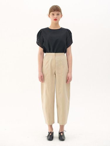 Round Volume Cotton Pants_beige - GANISONG - Modalova