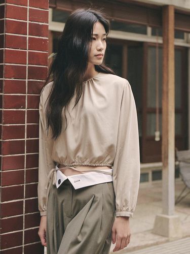 Tie Up Waist Blouse_beige - GANISONG - Modalova