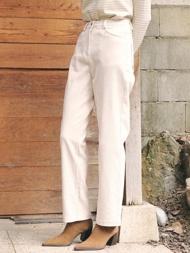 Basic Corduroy Pants_cream - GANISONG - Modalova