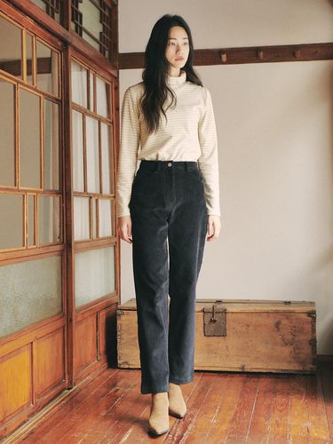 Basic Corduroy Pants_black - GANISONG - Modalova