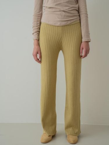 Mono Knit Pants_Yellow - wioe - Modalova