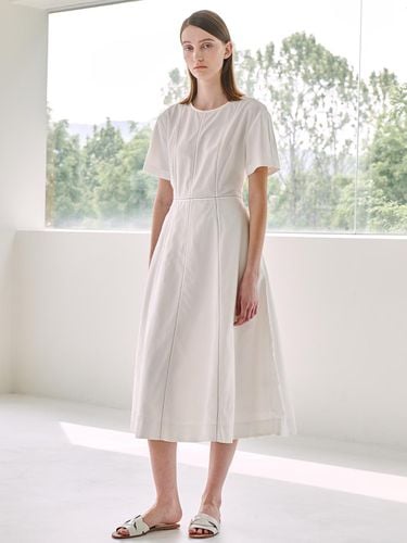 Stitch Flare Dress - White - Nouve - Modalova