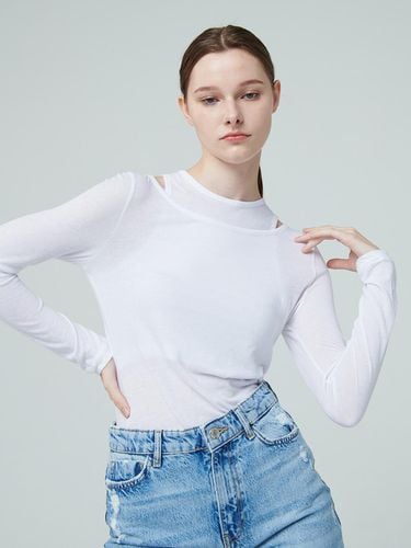 Layered Cut Out T-Shirt - White - Nouve - Modalova