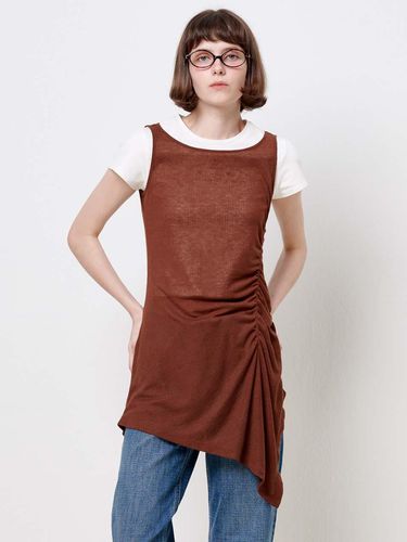 DIAGONAL SHIRRING DRESS BROWN - PLAC - Modalova