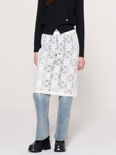 Crochet Layered BANDING Skirt [WHITE] / WBD3L13509 - GENERAL IDEA - Modalova