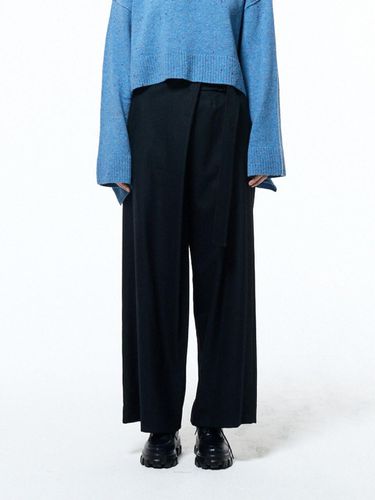 WRAP STYLE WOOL WIDE PANTS BLACK - HAUS 072C - Modalova