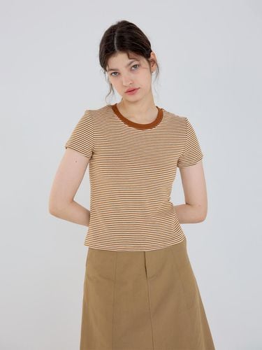 AR_Striped contrast top_2color - Aei&Rei - Modalova