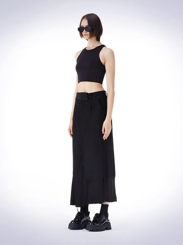 WAIST POINT WOOL SKIRT BLACK - HAUS 072C - Modalova