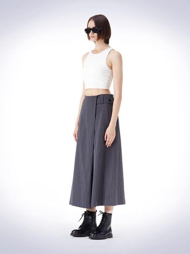 DIAGONAL TUCK BELT SKIRT GREY - HAUS 072C - Modalova