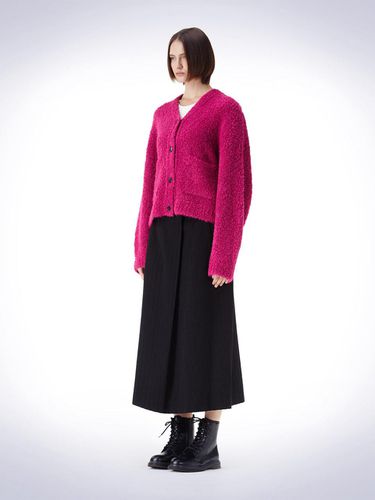 BOUCLE V-NECK CARDIGAN PINK - HAUS 072C - Modalova