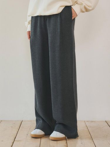 W/Always Symbol Deep One-Tuck Knit Pants 3color - WEDNESDAY OASIS - Modalova