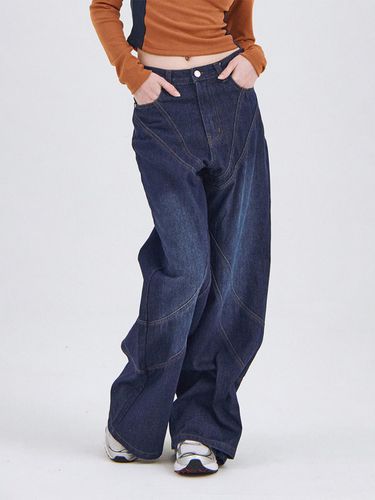 Extreme stitch point semi bootcut denim pants - SOMEPLACE - Modalova