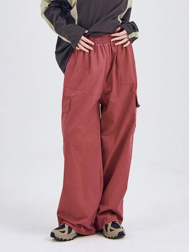 String cargo wide track pants_Brown - SOMEPLACE - Modalova