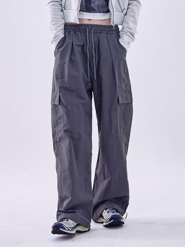 Nylon Two-Way String Cargo Banding Pants_Charcoal - SOMEPLACE - Modalova