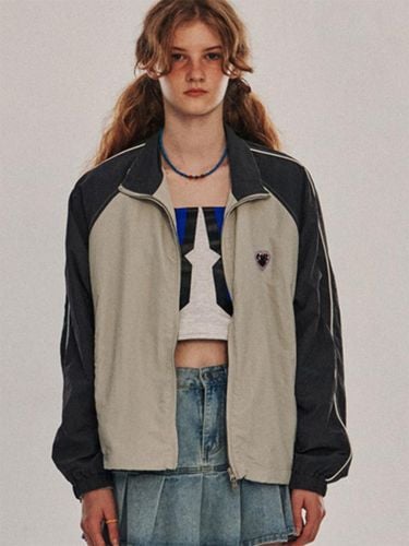 Color Block Logo Windbreaker Jacket_Gray - SOMEPLACE - Modalova