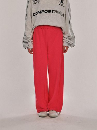 Wide Fit One-Tuck Banding Jogger Pants _Pink - SOMEPLACE - Modalova