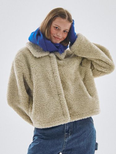 Eco Fur Fleece Short Jacket [Beige] - SOMEPLACE - Modalova