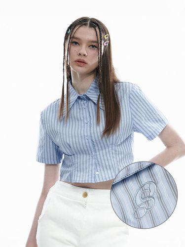 Stripe Cropped Short Sleeve Shirt_Light Blue - SOMEPLACE - Modalova