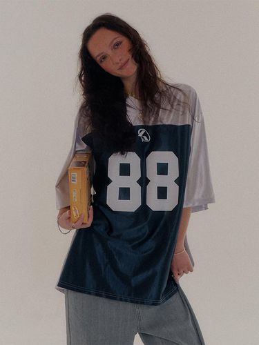 Graphic Glossy V-neck Oversized Fit Sports Unif - SOMEPLACE - Modalova