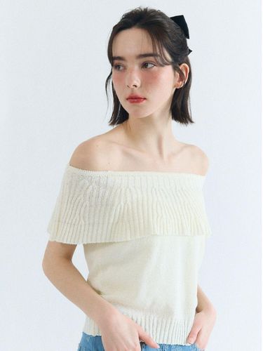 Cape off shoulder knit - FABRIC SEOUL - Modalova