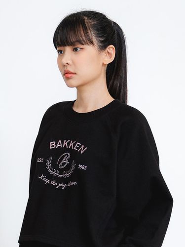 Signature Logo Semi Crop T-shirt BK4998_Bla - BAKKEN - Modalova