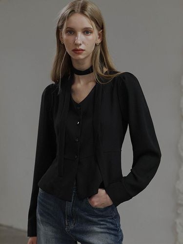 Flare Tie Blouse [Black] - DEHEVE - Modalova