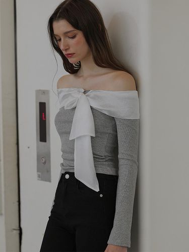 Chiffon Ribbon Off Shoulder Long Sleeve Top [] - DEHEVE - Modalova