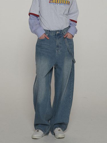 Balloon Denim Pants [Medium Blue] - SOMEPLACE - Modalova