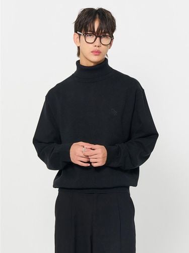 MAN Essential Turtleneck Pullover [BLACK] / SBD3M0 - GENERAL IDEA - Modalova